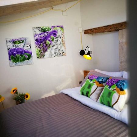 Cres Art Studio Kuning Apartment Εξωτερικό φωτογραφία