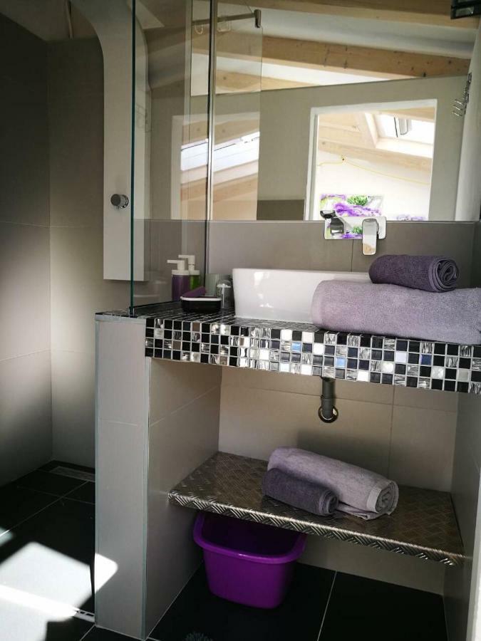 Cres Art Studio Kuning Apartment Εξωτερικό φωτογραφία