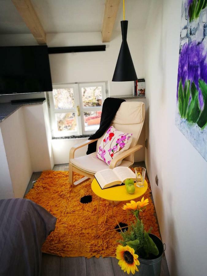Cres Art Studio Kuning Apartment Εξωτερικό φωτογραφία
